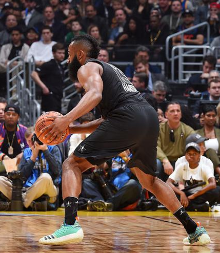 这一消息立 这一消息立