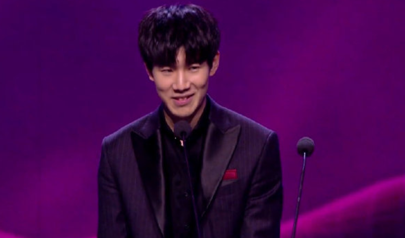 冠的记忆仍 冠的记忆仍